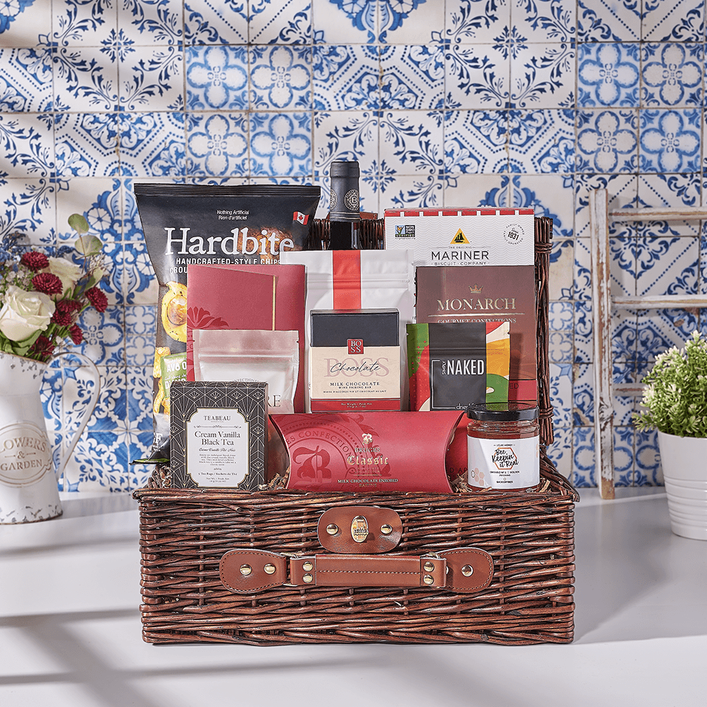 A Sweet Treat Wine Gift Basket, kosher gift, kosher, wine gift, wine, snack gift, snack, USA delivery A Sweet Treat Wine Gift Basket, kosher gift, kosher, wine gift, wine, snack gift, snack, USA delivery