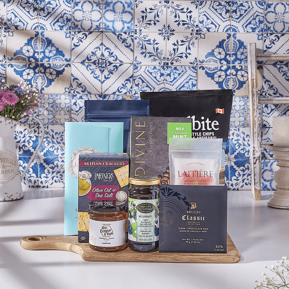 Gourmet Snacking Gift Basket, kosher gift, kosher, snack gift, snack, USA delivery Gourmet Snacking Gift Basket, kosher gift, kosher, snack gift, snack, USA delivery
