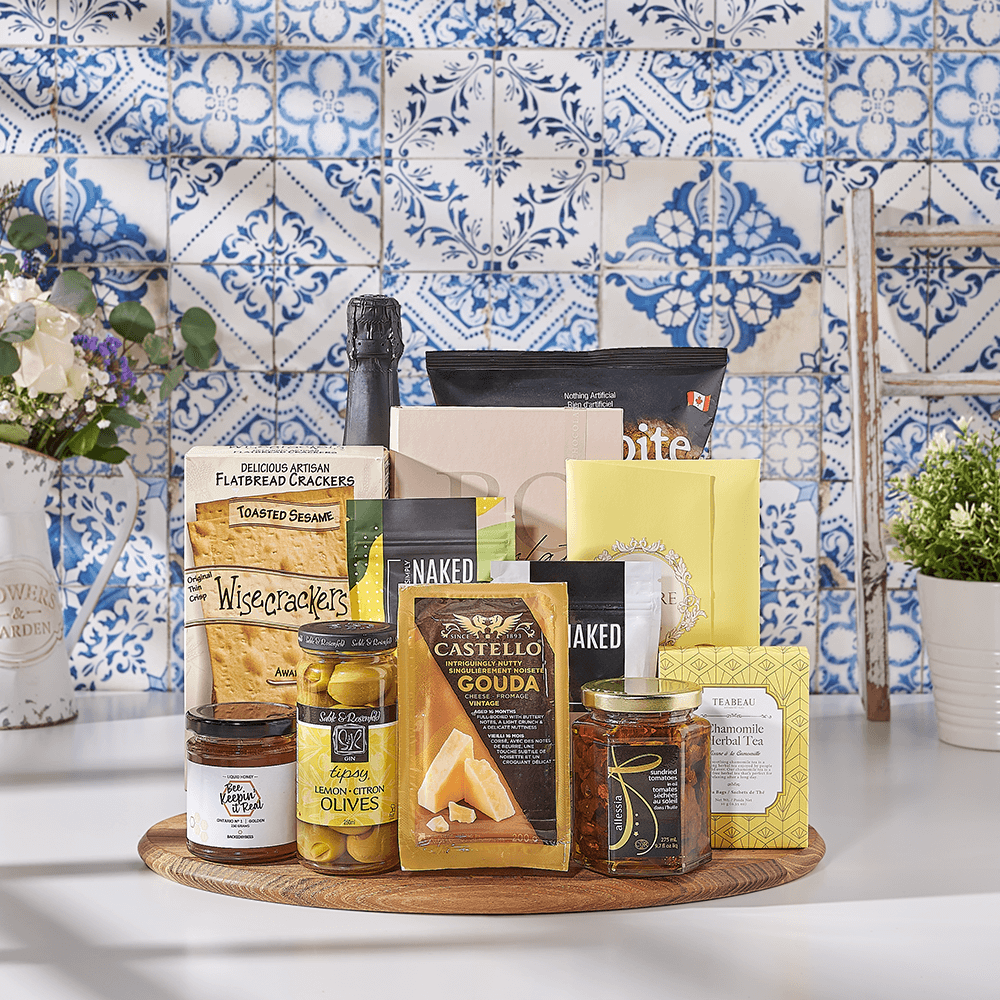 Deluxe Celebration Basket, kosher champagne gift, kosher champagne, champagne gift, champagne, sparkling wine gift, sparkling wine, kosher gift, kosher, USA delivery