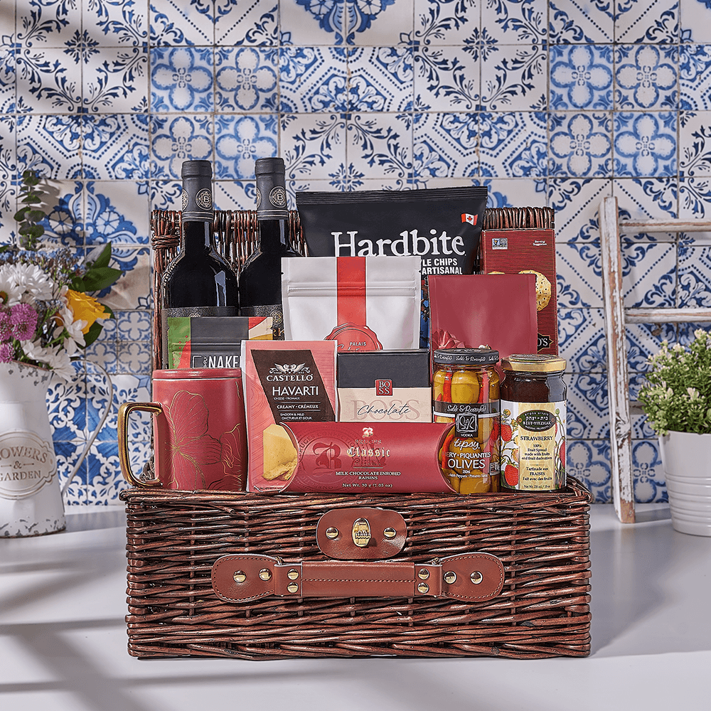 Deluxe Kosher Wine &amp; Snacking Basket, wine gift, wine, kosher gift, kosher, kosher wine gift, kosher wine, USA delivery