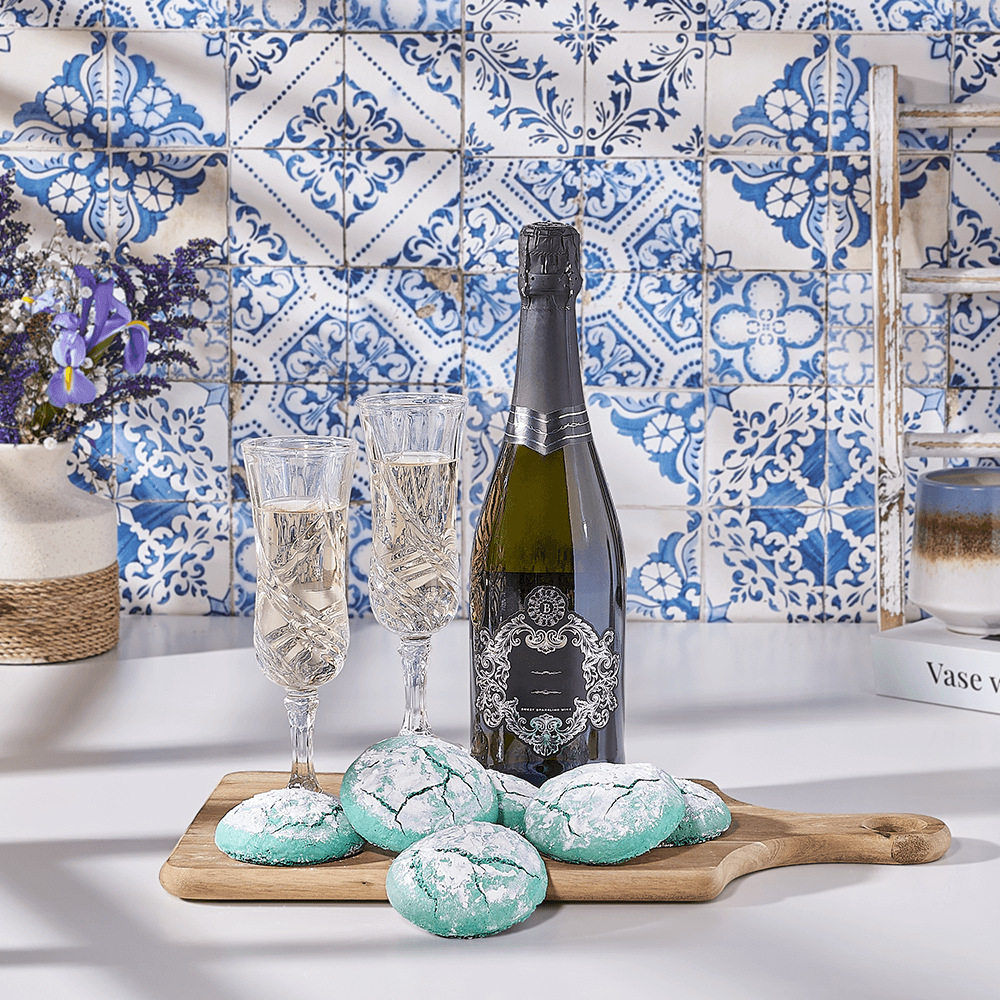 Hanukkah Cookies & Champagne Basket, kosher gift, kosher, champagne gift, champagne, sparkling wine gift, sparkling wine, cookie gift, cookie, USA delivery