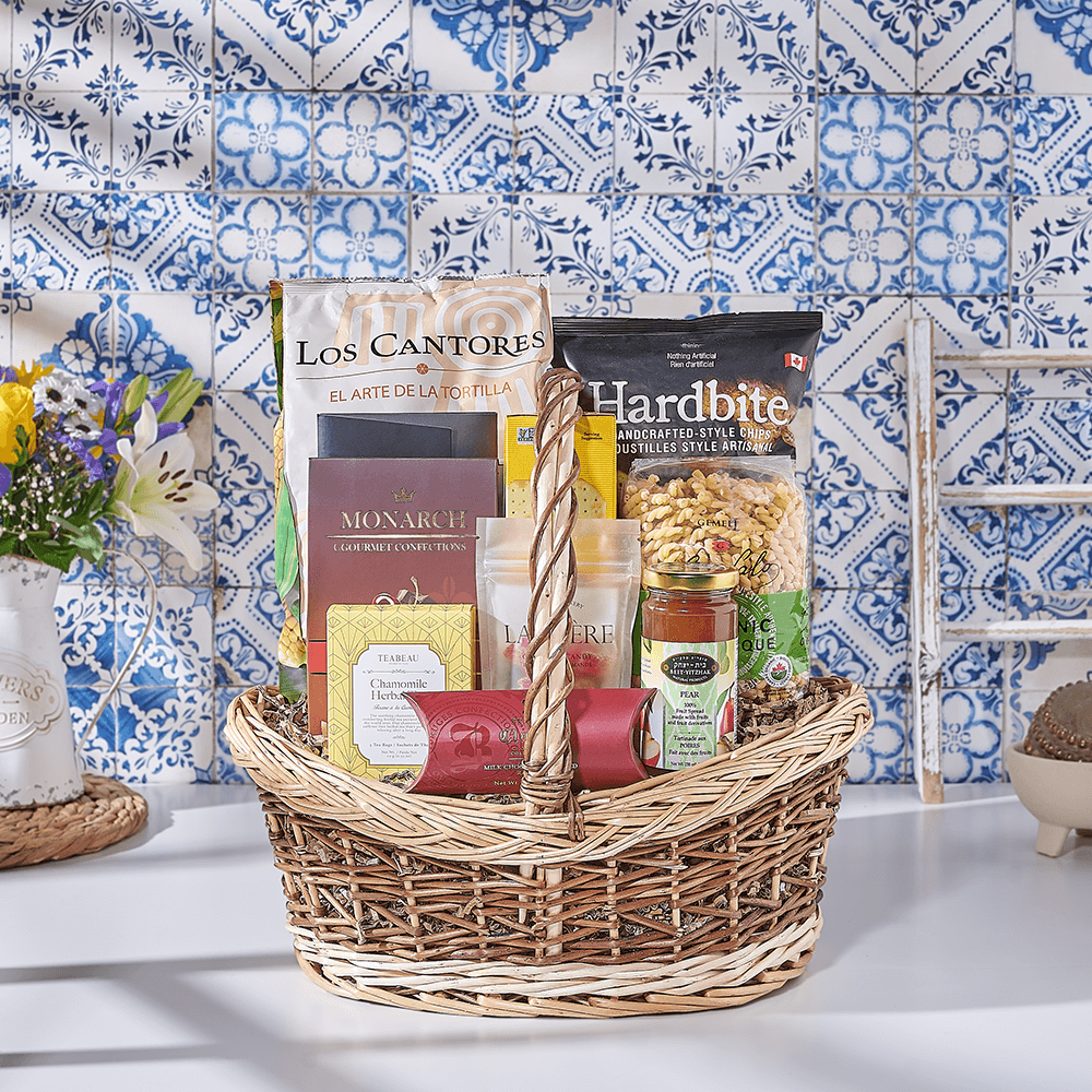 Kosher Chips &amp; Chocolate Basket, kosher gift, kosher, snack gift, snack, tea gift, tea, USA delivery