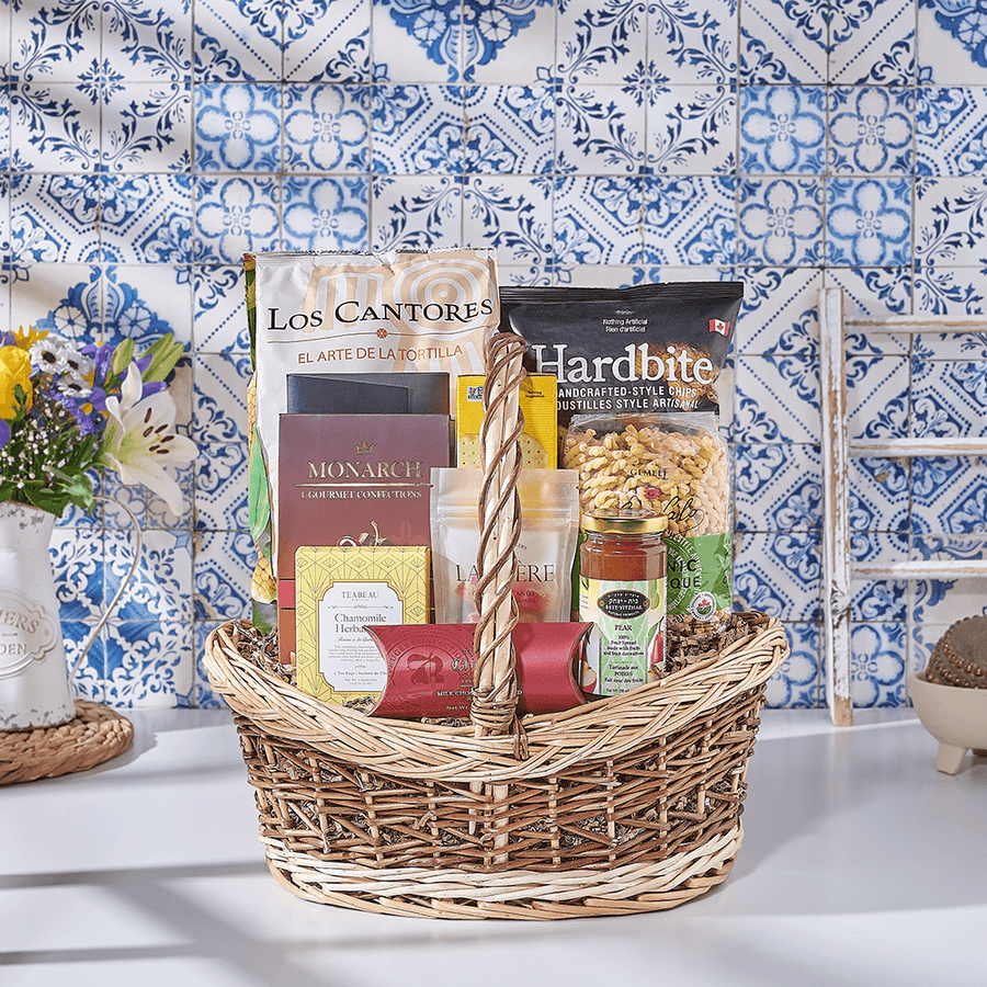 Kosher Chips & Chocolate Basket, kosher gift, kosher, snack gift, snack, tea gift, tea, USA delivery