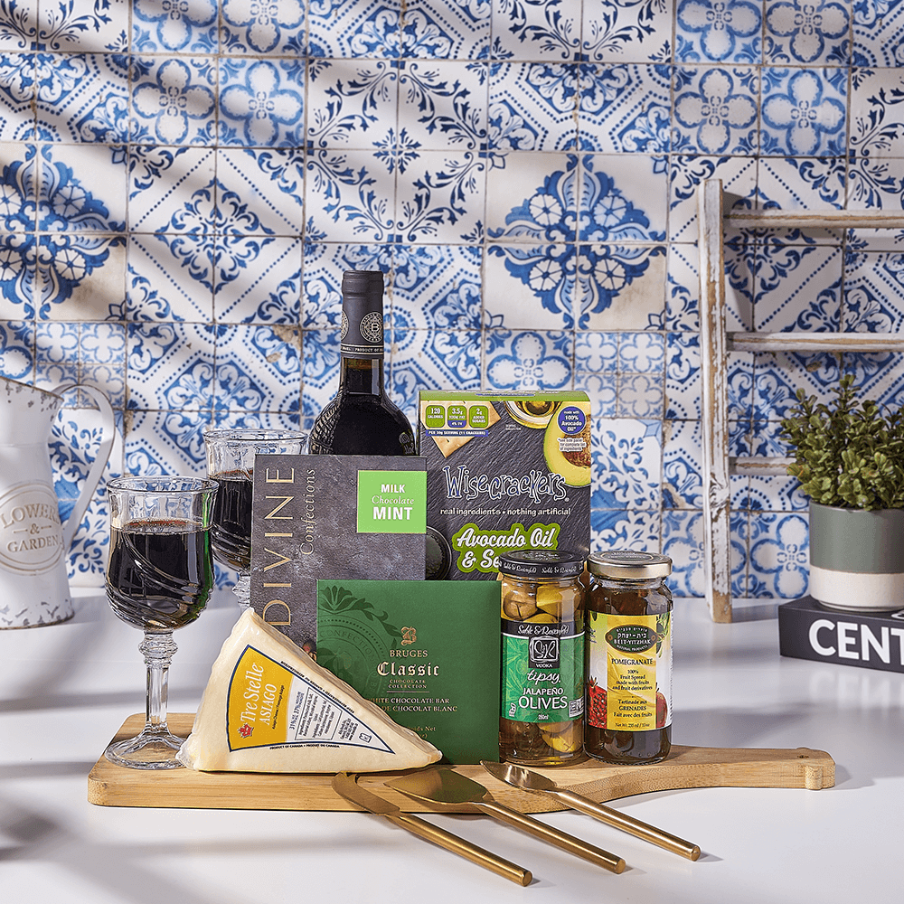 Kosher Wine &amp; Cheese Platter, wine gift, wine, kosher gift, kosher, cheese gift, cheese, USA delivery