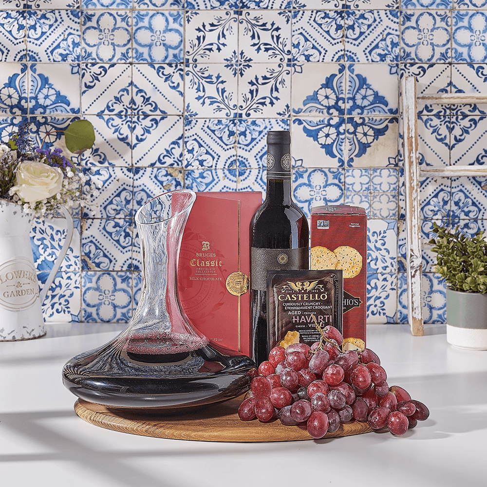 The Specialty Kosher Wine Pairing Gift Set, kosher gift, kosher, wine gift, wine, chocolate gift, chocolate, fruit gift, fruit, USA delivery