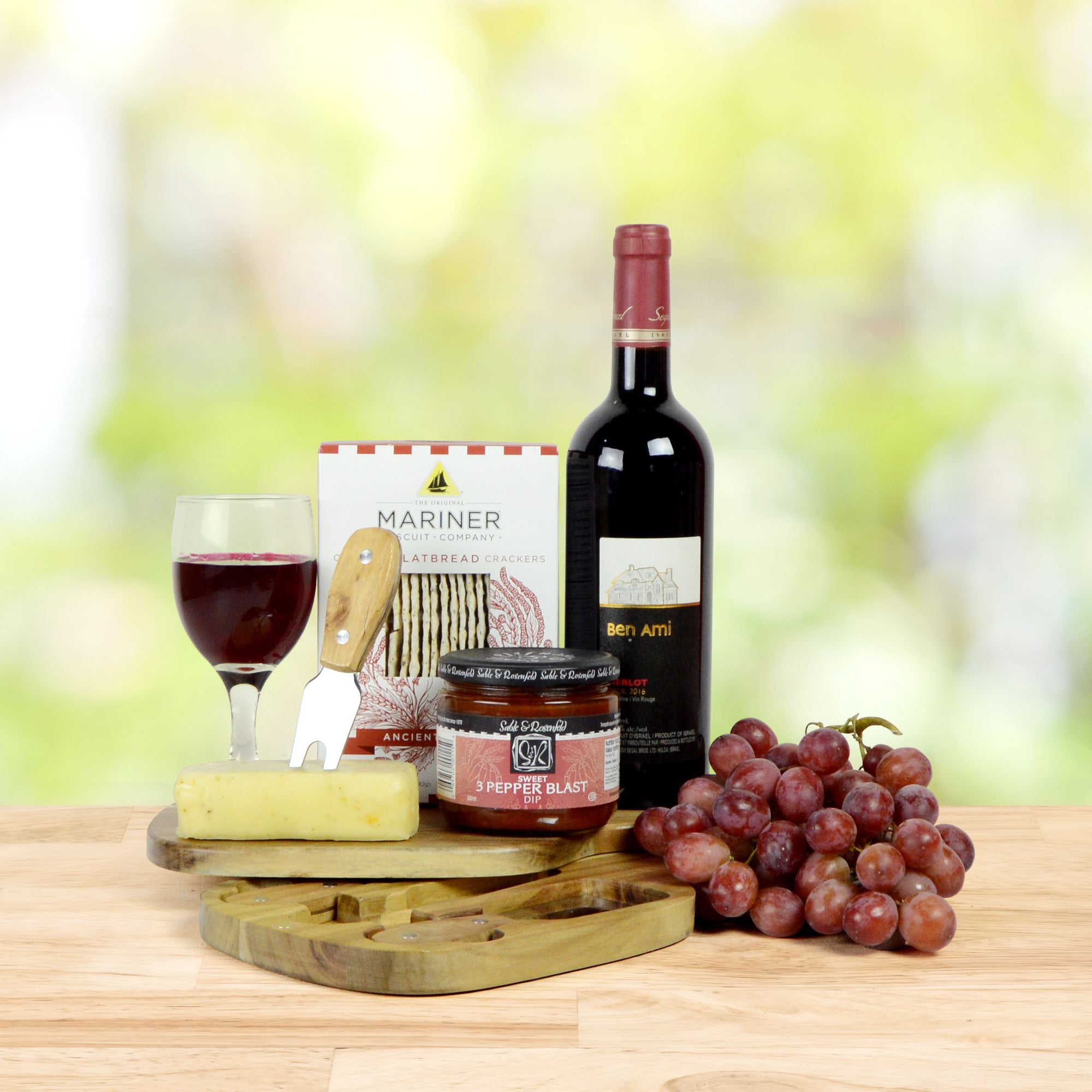 Kosher Wine, Cheese, Dip Gift Set | Kosher Gift Set - Gifting Kosher